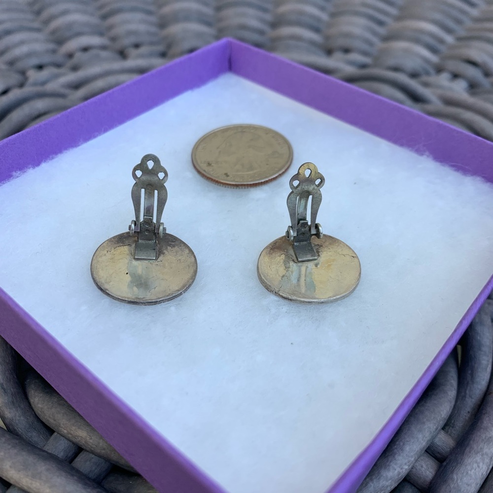 Vintage Silver & Black Clip-on Earrings - Picture 2 of 4